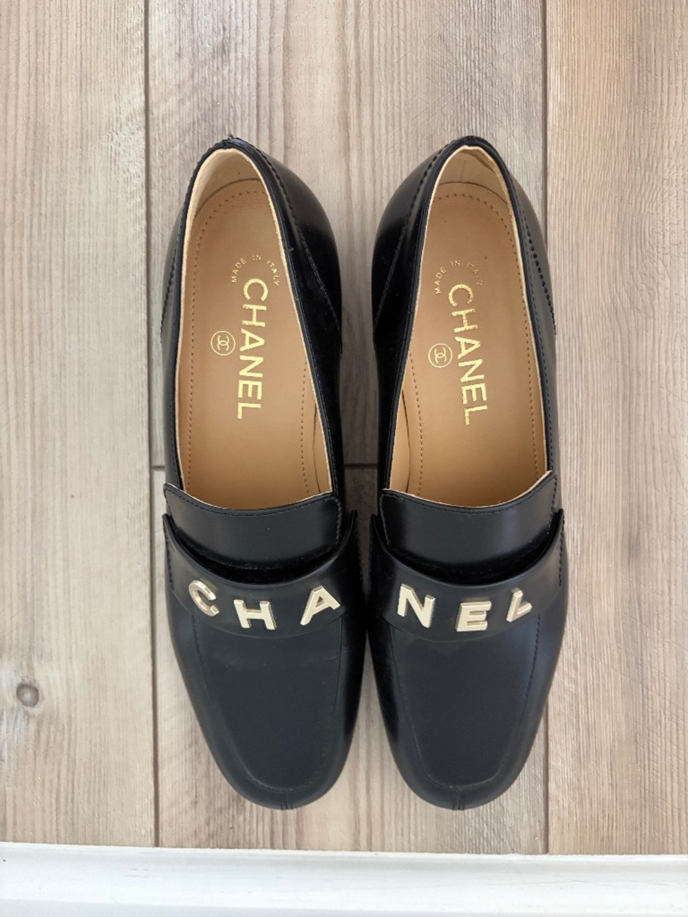 CHANEL Shiny Calfskin Logo Loafers - Picture 2 of 8